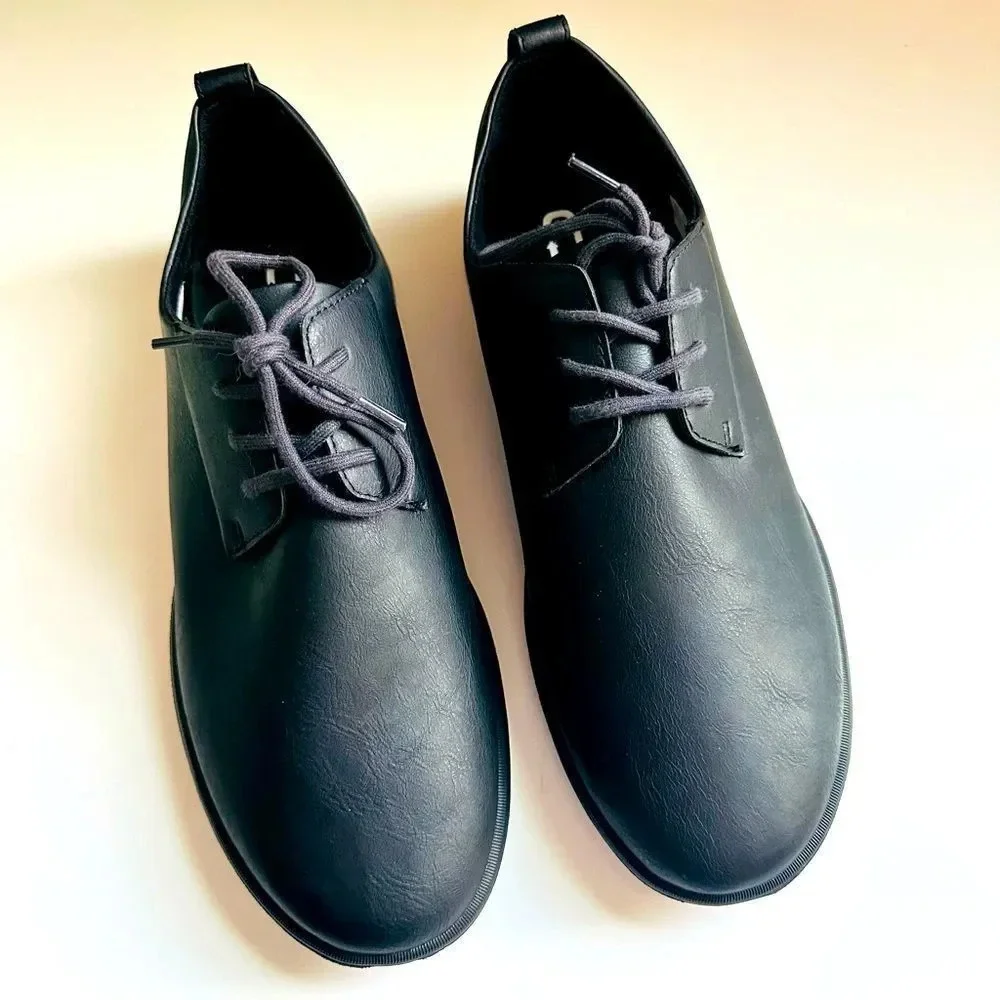 NWOT PontoPacific Men's Shoe, Obsidian